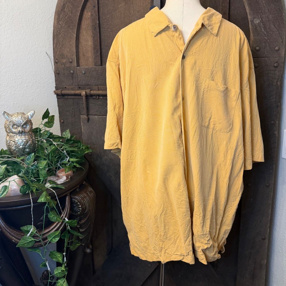 Tommy Bahama Textured Button Down Shirt XL Yellow Short Sleeve Casual
